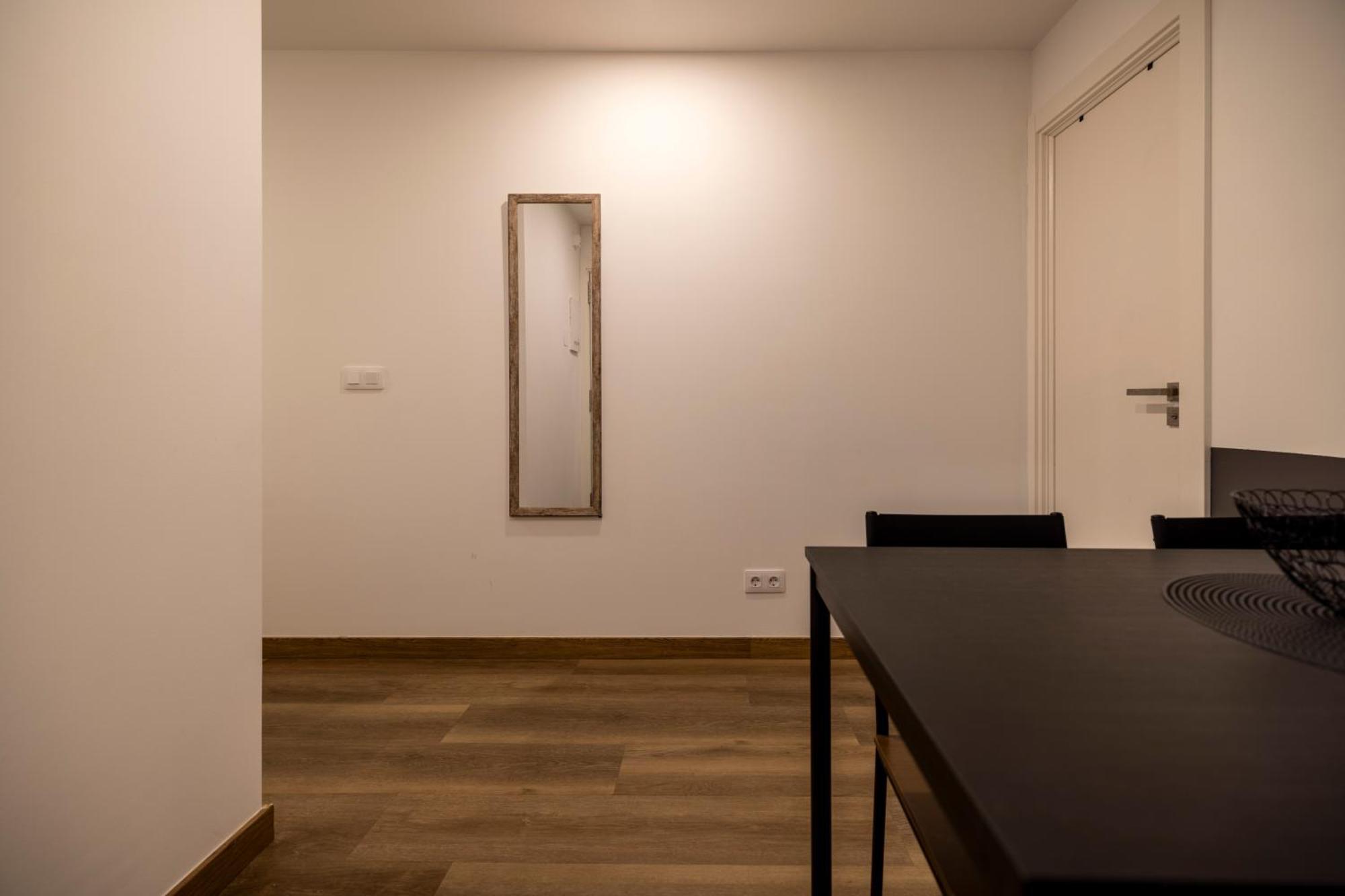 Estudio Para Grupos Pequenos En El Pas De La Casa - Centrico Extérieur photo